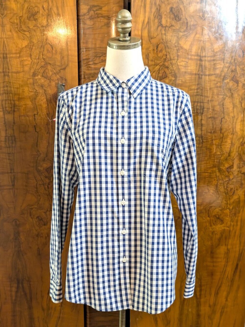 LL Bean Wrinkle Free Pinpoint Oxford Shirt Women's Size M Blue White Plaid Work
